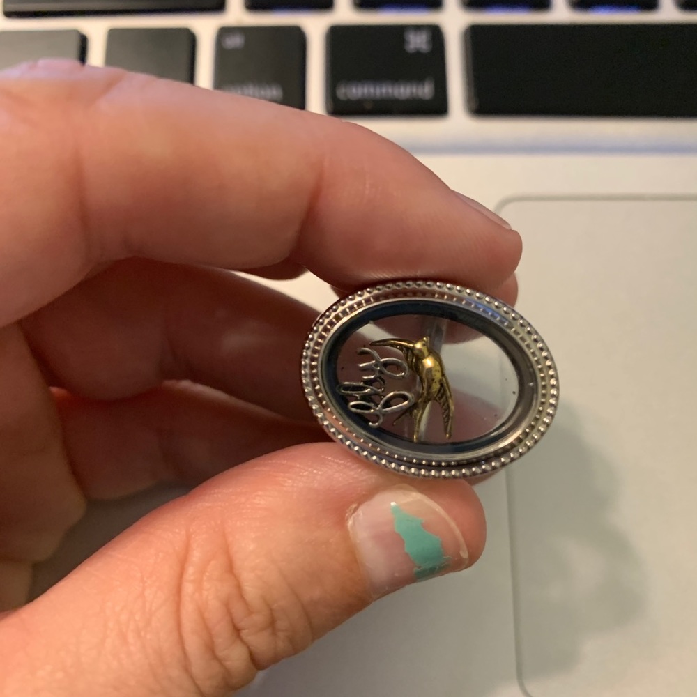 Origami Owl Heirloom ring